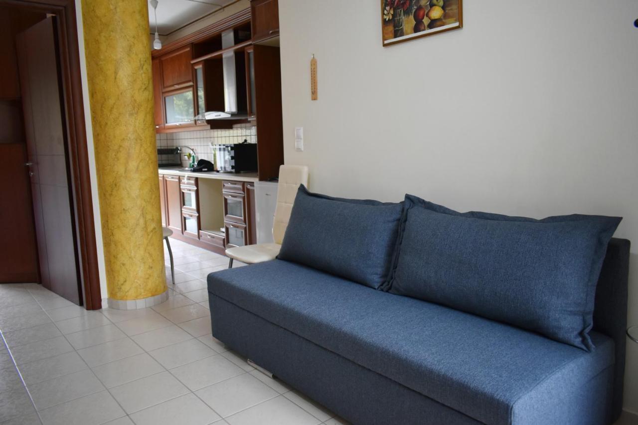 Petit House Under The Rocks Apartment Kalampáka Luaran gambar